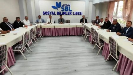 Aydın’da ilçe ulusal eğitim müdürleri bir ortaya geldi
