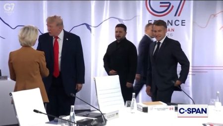 G7 Doruğu’na damga vurdu: Zelensky, Trump’la görüşmek için dakikalarca bekledi