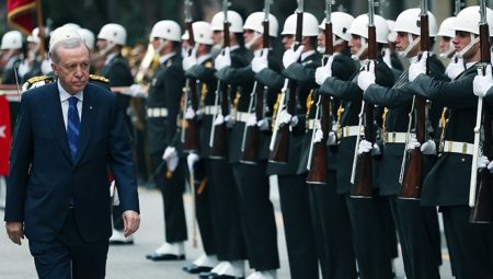 İsrail basını: Cumhurbaşkanı Erdoğan, Osmanlı tertibini tekrar kuruyor