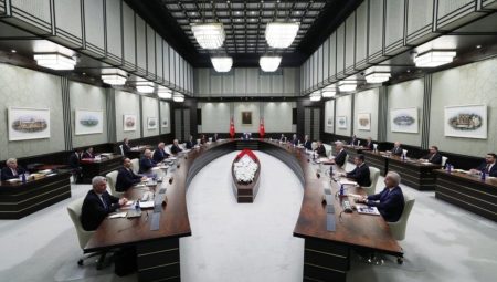 Kabine bugün toplanıyor: Gündemde Orta Doğu ve Terörsüz Türkiye var