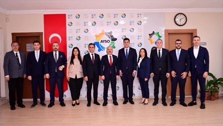 Vali Varol ile Aydın endüstrisinin gündemi masaya yatırıldı